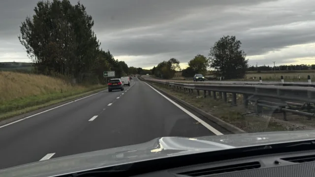 Další země v Evropě uvažuje o zvýšení rychlosti na dálnici. Češi by koukali, kolik tam jezdí teď