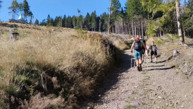 Vzhůru na Ještěd! Vyrazili jsme na pochod S Horskou službou kolem Ještědu, půjdete letos také?