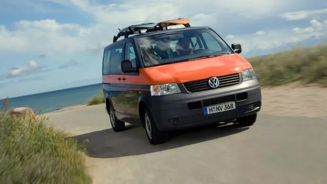 Volkswagen California Beach slaví 20 let. Podívejte se, jak se za tu dobu auto změnilo