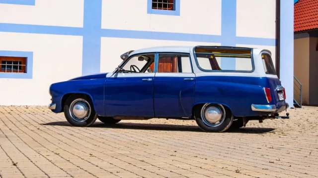 Wartburg Camping nabídl jen přespání, ale ve východní Evropě představoval ojedinělé stylistické dílo