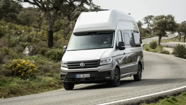 Auto, které vás naučí cestovat jinak. Grand California spojuje komfort bytu s tempem běžného vozu