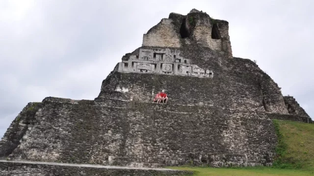 Belize ještě jednou: Mayské pyramidy, motýlí zoo a úplatky na hranicích