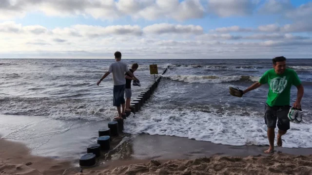 Do Polska za mořem i s teenagery. Rewal moc lidí nezná, přestože je tu levně a není to daleko