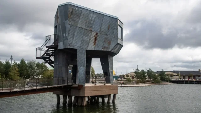Vypadá jako sci-fi, a přece všichni rádi vstoupí dovnitř. V tomhle parku se vyřádí děti i dospělí