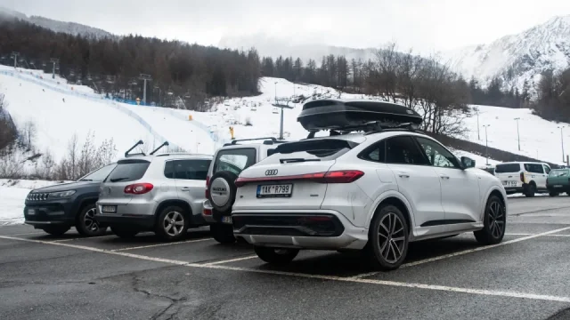 Oficiálně nejlepší evropský skiareál Češi neznají. Na 100 km levných sjezdovek jsme se byli podívat