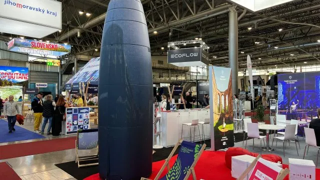 Galerie z Caravaningu Brno: Brněnská raketa, Škoda Obytnaq, Fotrova Toyota nebo přívěs z půlky auta