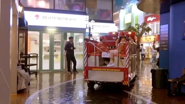 Když děti pracují a rodiče odpočívají. Tohle místo je hotový sen, i když poněkud vzdálený