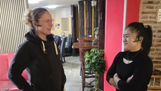 Našli jsme překladač, který umožní pokec klidně i s Thajkou nebo Číňankou. Chce to jen trpělivost