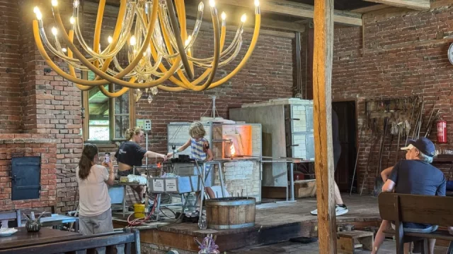 Sklárna Ajeto: Návštěva místa, informace, fotogalerie