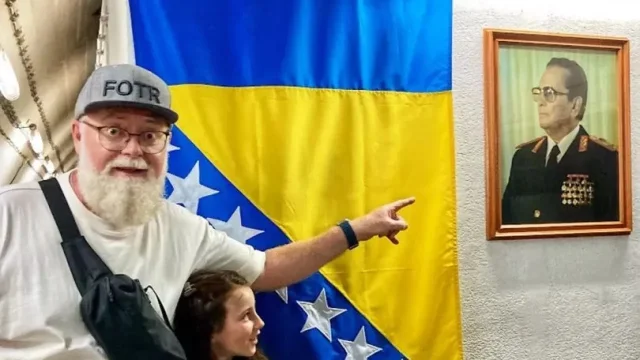 Titův protiatomový bunkr je tajný a natáčet se tam nesmí. Ale my to riskli, takhle to tam vypadá