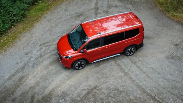 Ford Tourneo Custom je autem pro velkou rodinu. Testovaná motorizace ale nebude pro každého