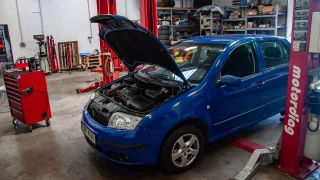 Více než třetina Čechů pojede na dovolenou starými automobily