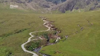 Fotr se vykoupal ve vílím bazénku, který mu měl přinést krásu a věčné mládí. Ale nepovedlo se