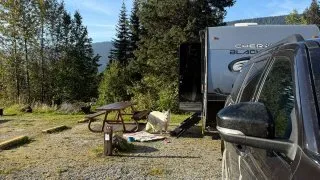 Fotr na tripu 10, kempování v Kanadě