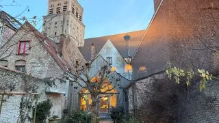 Fotr na tripu 11, Bruggy