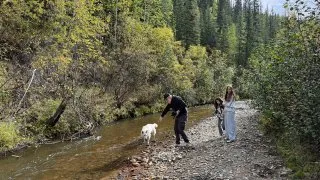 Fotr na tripu 10, Dawson City