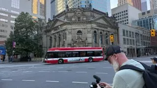 Fotr na tripu 10, psí fontána