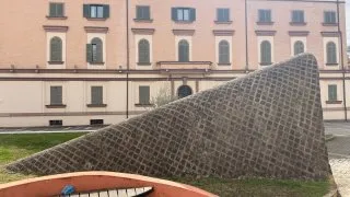 Fotr na tripu 11, Tirana