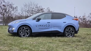 Číňan, který je až překvapivě evropský. Lynk & Co 02 může být zajímavou alternativou k Elroqu