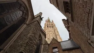 Fotr na tripu 11, Bruggy