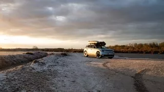 Ford trip, Camargue auto