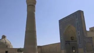 Fotr na tripu, místa setkání s Čechy