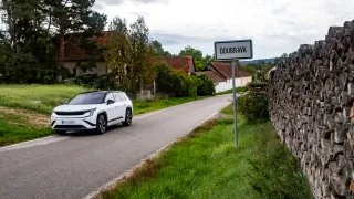 Orlická přehrada bez vody