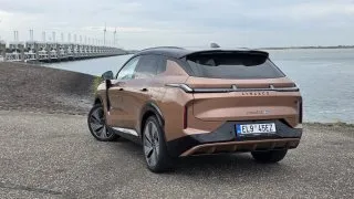 Lynk & Co 08