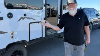 Fotr na tripu 10, kempování v Kanadě