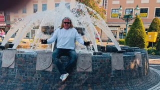 Do Rakouska za veletrhem obytných offroadů a pak na kole do města Tulln i k jaderné elektrárně