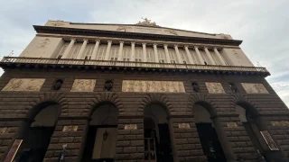 Fotr na tripu 11, Neapol II