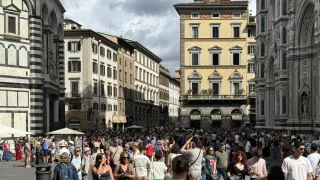 Overturismus je problém dnešní doby aneb když vám davy lidí šermující mobily zkazí celý den