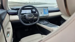 Lynk & Co 08