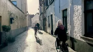 Fotr na tripu 11, Bruggy