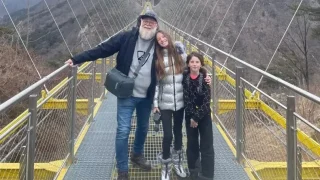 Kam se na tohle hrabe Petřín. Fotr našel v Jižní Koreji neuvěřitelné visuté mosty