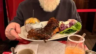 Fotr na tripu 11, Bruggy na talíři