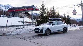 Stovky kilometrů sjezdovek, ale ceny jako na Klínovci. Jedeme objevit zajímavou lyžařskou destinaci