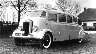 Hotel, pracovna i místo k občerstvení: Baťův „obytňák“ od Sodomky splňoval nejvyšší nároky