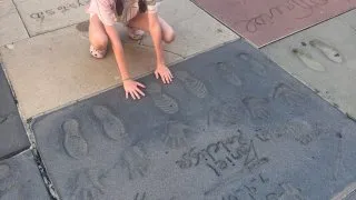 Fotr na tripu 12, Hollywood