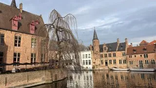 Fotr na tripu 11, Bruggy