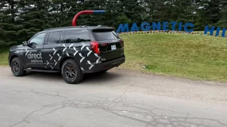 Magnetic Hill v Kanadě: Místo, kde to vypadá, že auto jede do kopce a vy netušíte proč