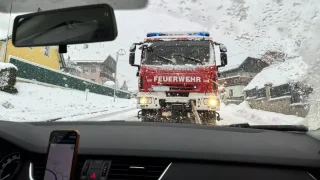 Už teď mohou řidiči dostat pokutu za to, že nemají zimní pneumatiky. Někde hrozí také odstavení auta