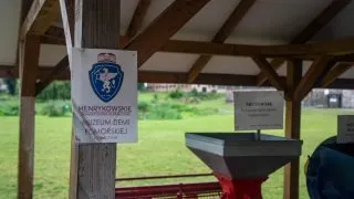 Trip Drawsko, Palác Siemczyno