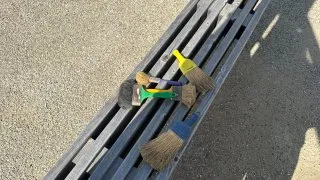 Fotr na tripu 10, dinosauři