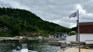 Fotr na tripu 10, Newfoundland