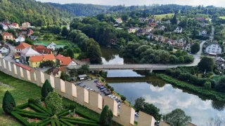 Vlakem nebo pěšky po Posázaví: Kdo tu nebyl, ten sem musí a nevadí, že nejste tramp ani vodák