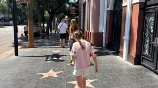 Fotr na tripu 12, Hollywood