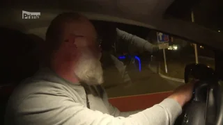 Zdálo se, že Fotr bude kempovat v uragánu. Nakonec ale našel místo, kde bylo teplo, sucho i světlo