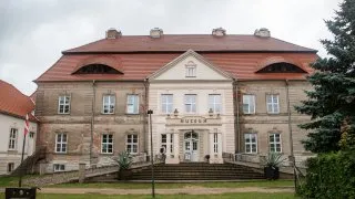 Trip Drawsko, Palác Siemczyno
