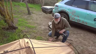 Fotr a jeho kempování na Sardinii: Pepa ukáže, co všechno pro ubytování v přírodě používá